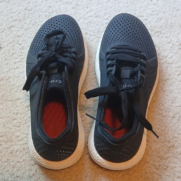 CROCS Literide Pacers - Black & White - Picture 6 of 8